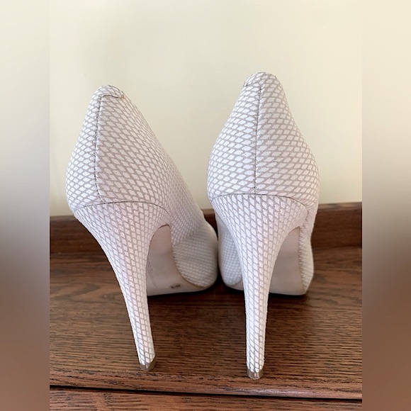 BCBGeneration Suede Leather Parade Platform Pump - Picture 12 of 13